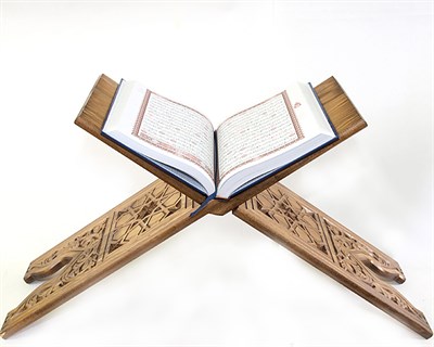 Деревянная раскладная подставка под Коран ручной работы с узорами средняя (резная) - фото 10061