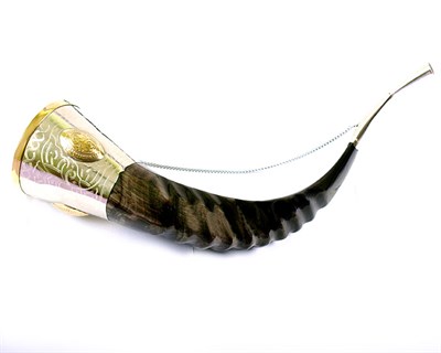 Элитный подарочный рог кавказского тура мельхиоровый с медальонами (38-40 см) - фото 7732