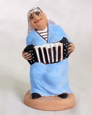 Подарочная статуэтка ручной работы "Веселая соседка" обожженная глина - фото 7945