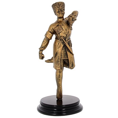 Подарочная статуэтка ручной работы "Горец в танце" (обожженная глина) - фото 8065