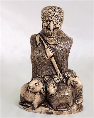 Подарочная статуэтка ручной работы "Чабан в горах" обожженная глина - фото 8137